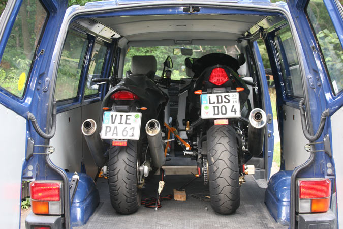 Die Route: Berlin - Nettetal - 
Dolomiten - Gardasee - Bayrischer Wald - Berlin! Neu dabei: Der T4!