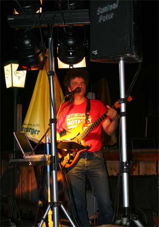 Live Musik mit Kessi!